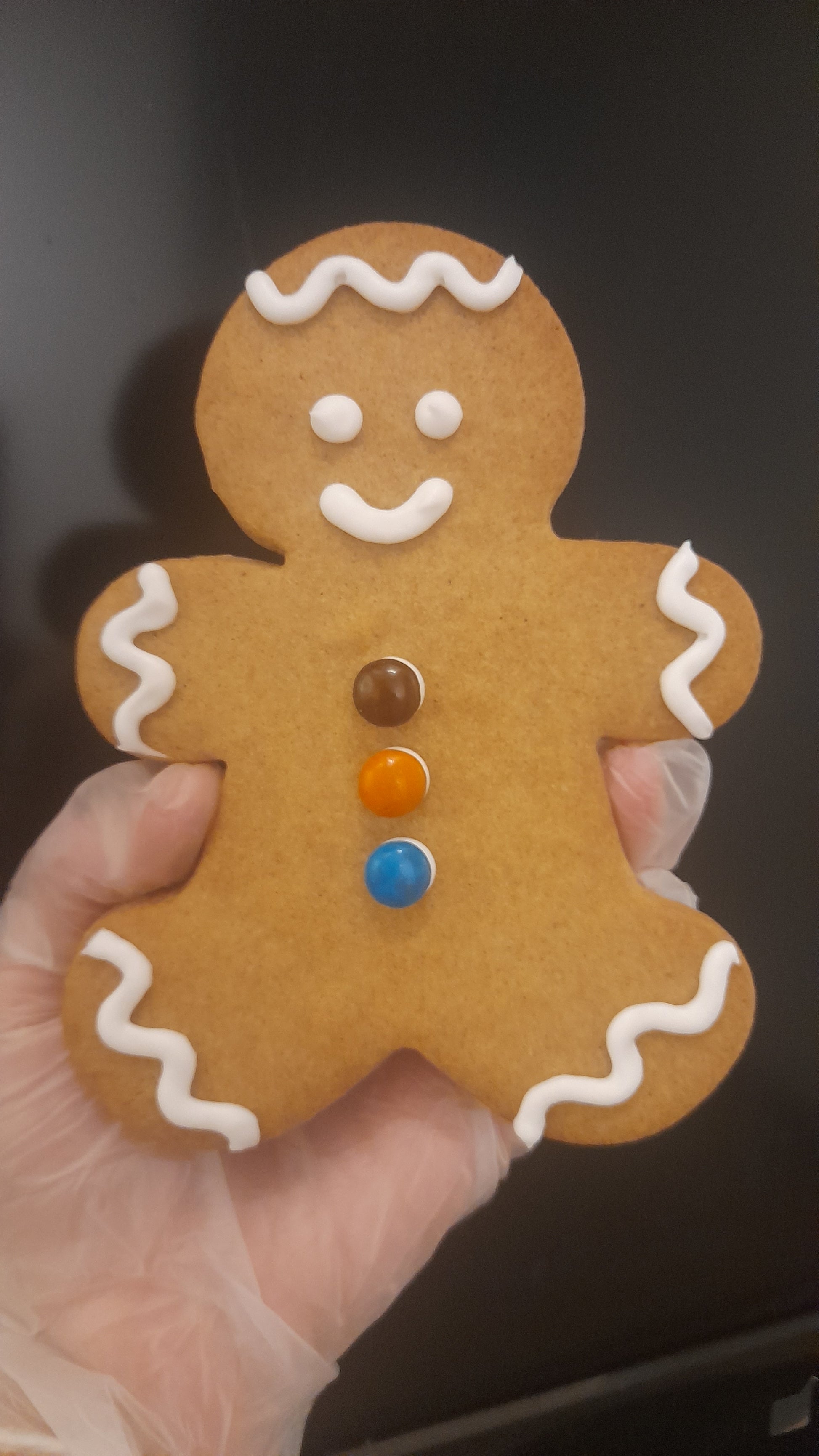 gingerbread cookie christmas Huntfield Heights Kai's Cupcakes