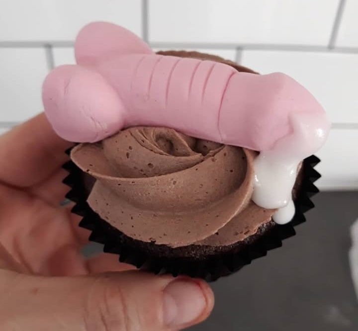 Penis Cupcakes with ejaculation